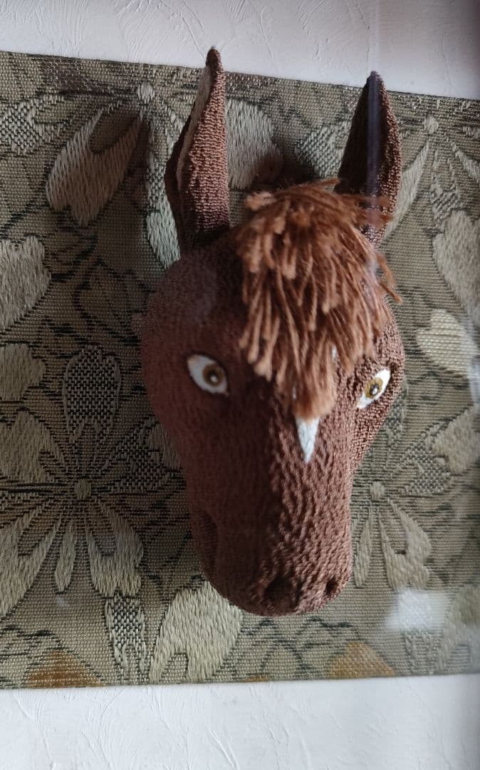 干支　創作人形　インテリア　縮緬　額装　木製　午　No1