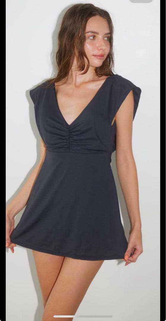 alexiastam luna sサイズ　BLACK