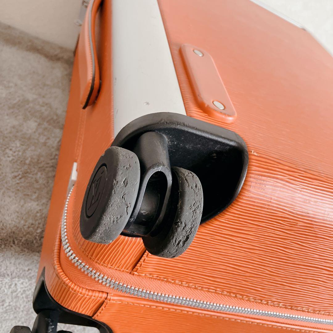 ゆうやけ　LOUIS VUITTON ルイヴィトン　エピ　55 スーツ