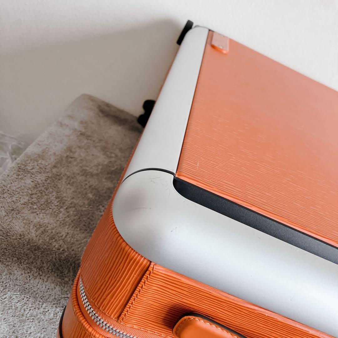 ゆうやけ　LOUIS VUITTON ルイヴィトン　エピ　55 スーツ