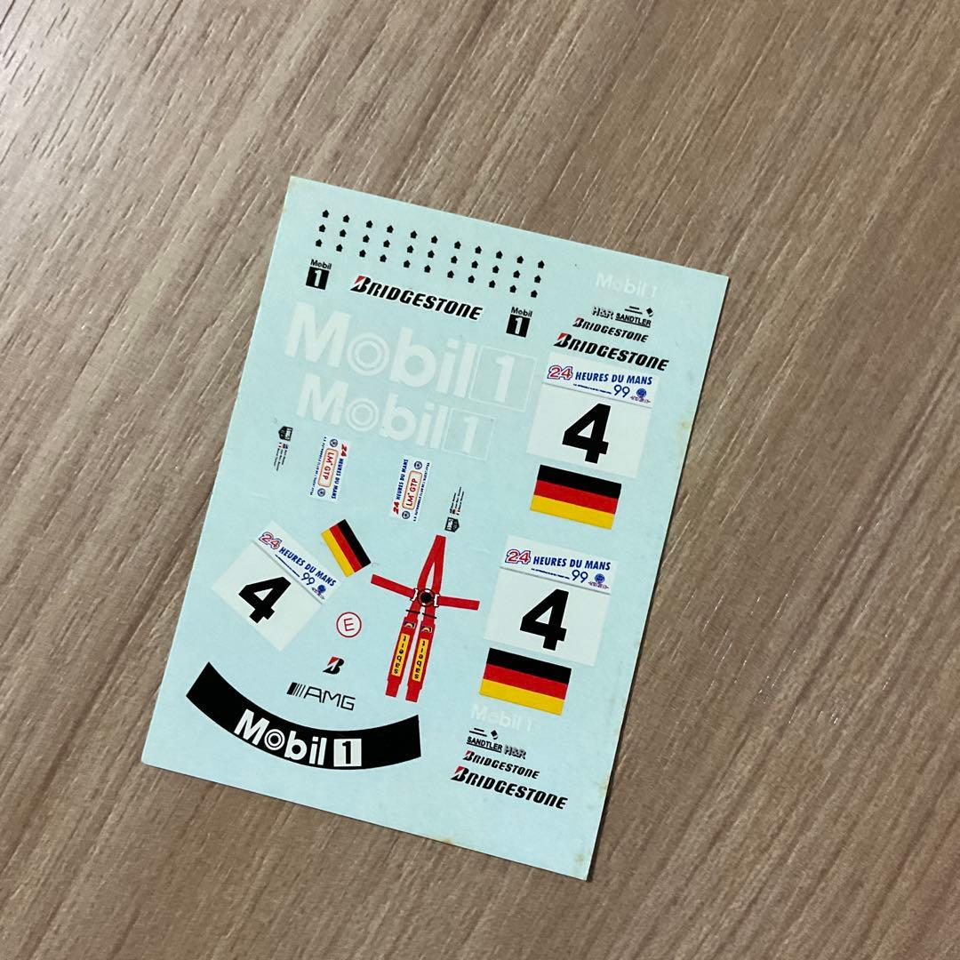 Mercedes CLR 1/43スケール ミニカー ケース付き