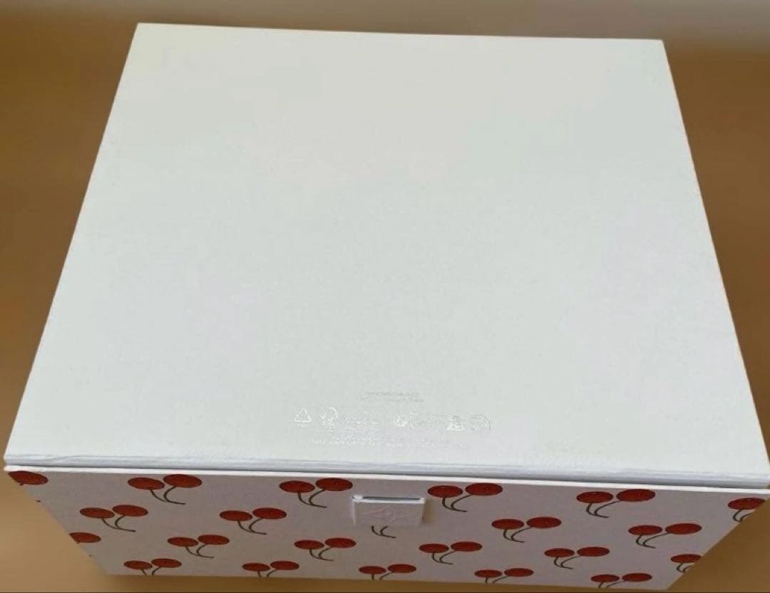 ルイヴィトン✖️村上隆　空き箱　ラッピングリボン　チェリー　美品　大きめサイズ