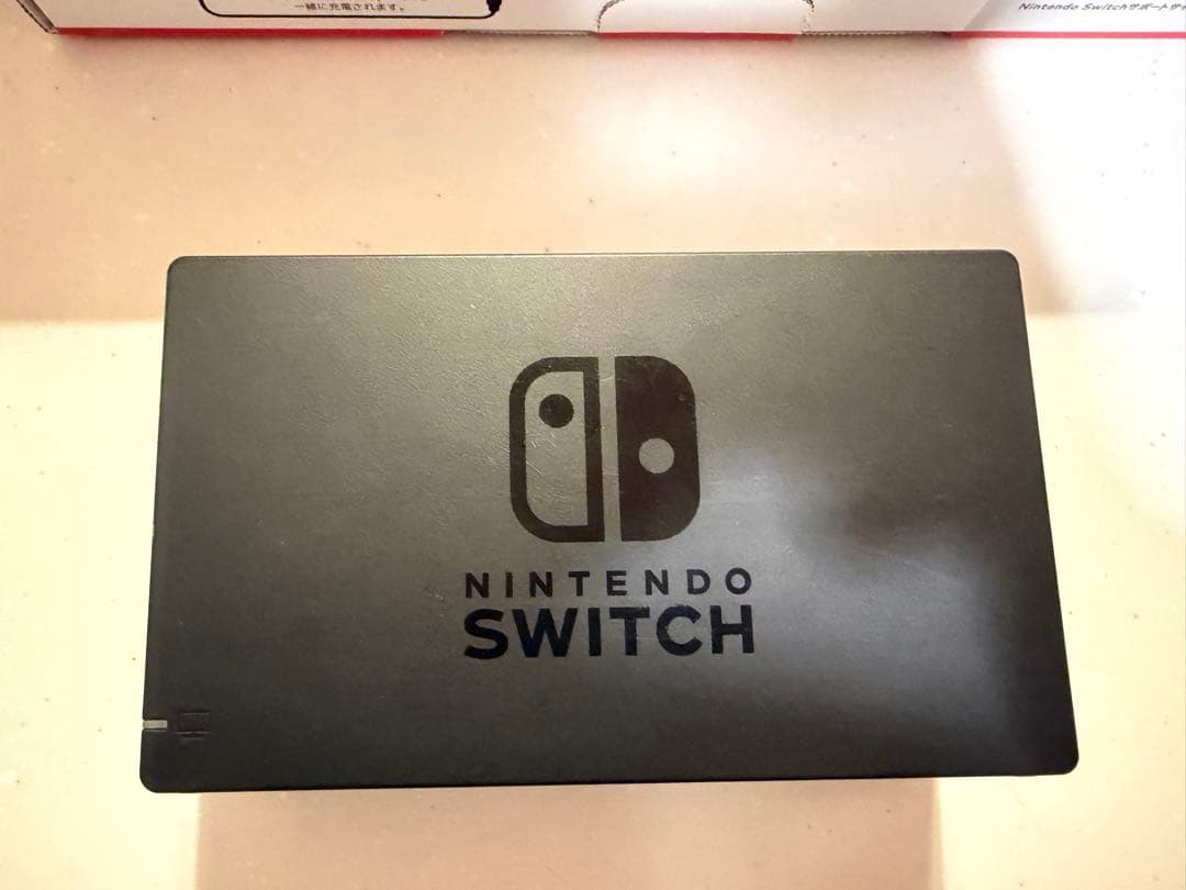 Nintendo Switch 本体 / ケース / SDカード