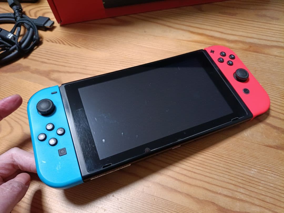 Nintendo Switch 本体 青赤Joy-Conニンテンドースイッチ青黃