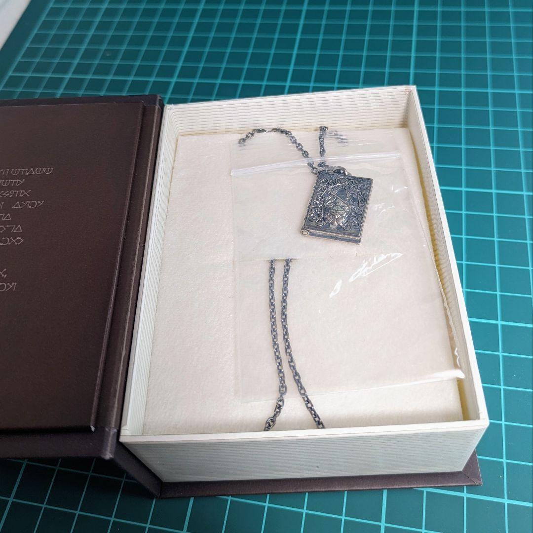 NieR Replicant/Gestalt シルバーロケットペンダント 白の書