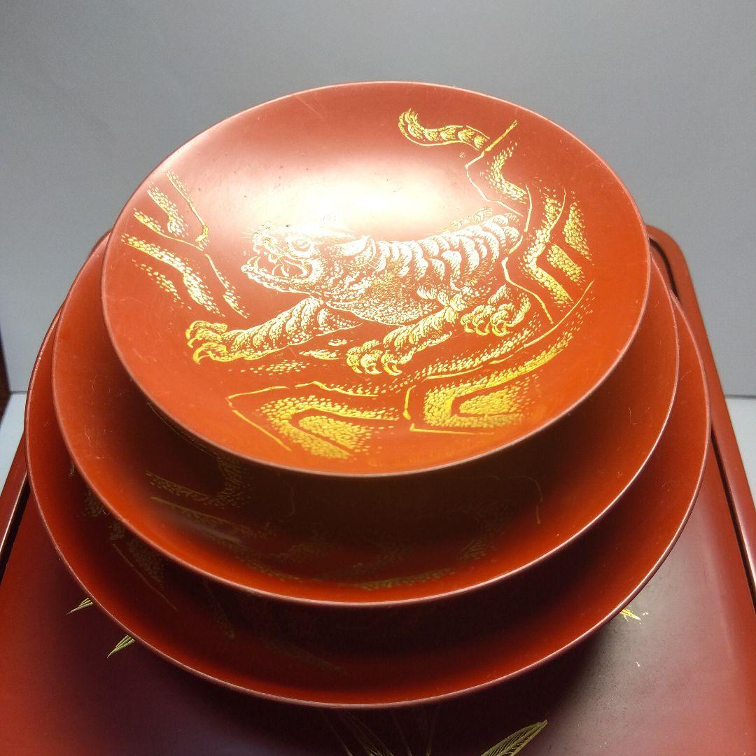 輪島塗　漆器三ッ組盃　沈金　虎の図　在銘　松竹梅　天然木　当日物　美品