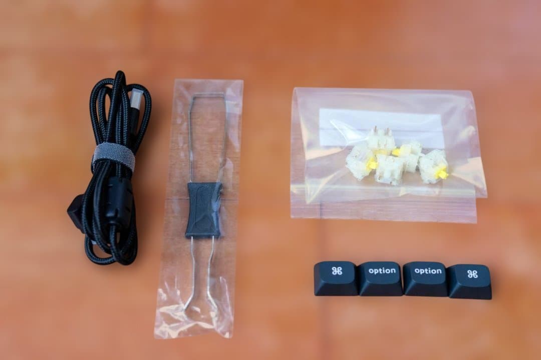 Keychron K8 Pro US 黄軸 RGB QMK アルミフレーム