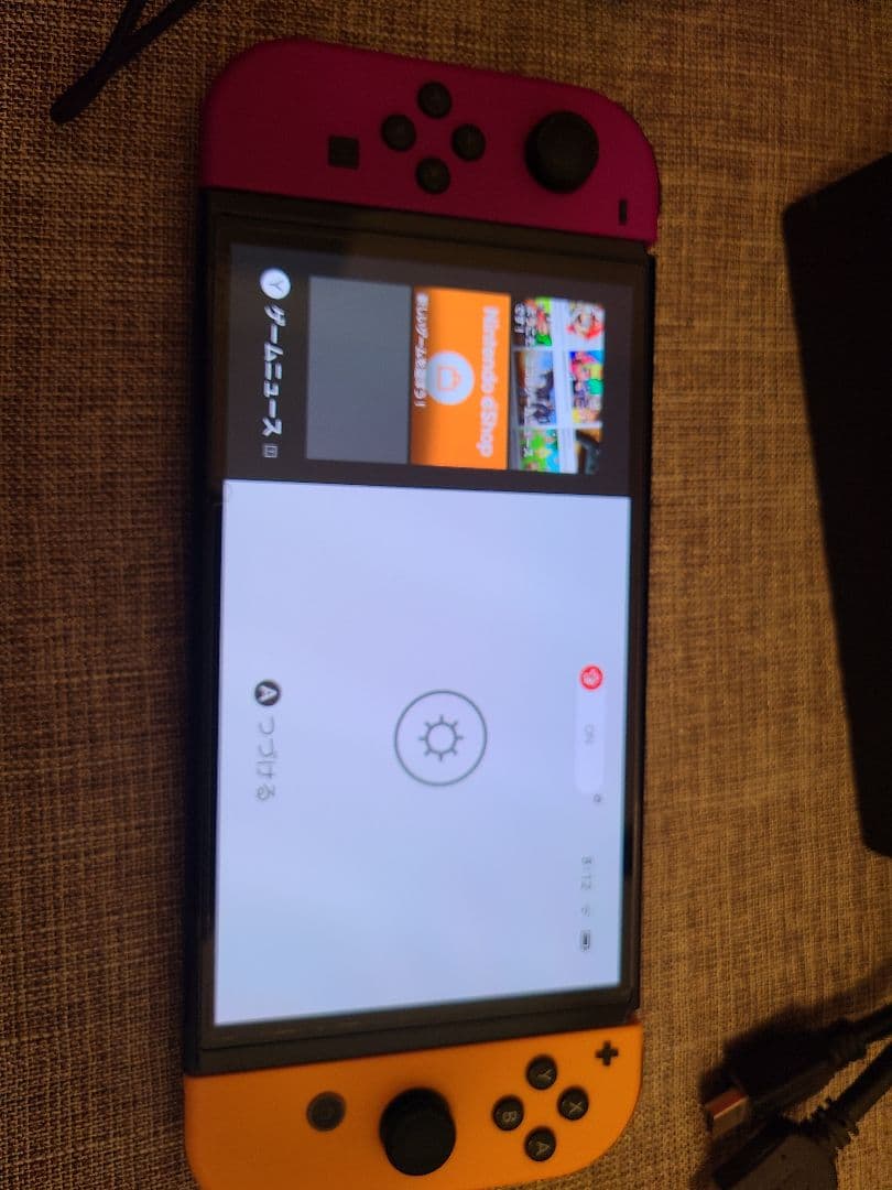 有機ELNintendo Switch 本体 紫とオレンジのJoy-Con