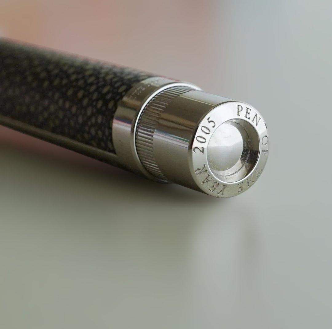 【グラフフォンファーバーカステル】万年筆　ペン・オブ・ザ・イヤー2005