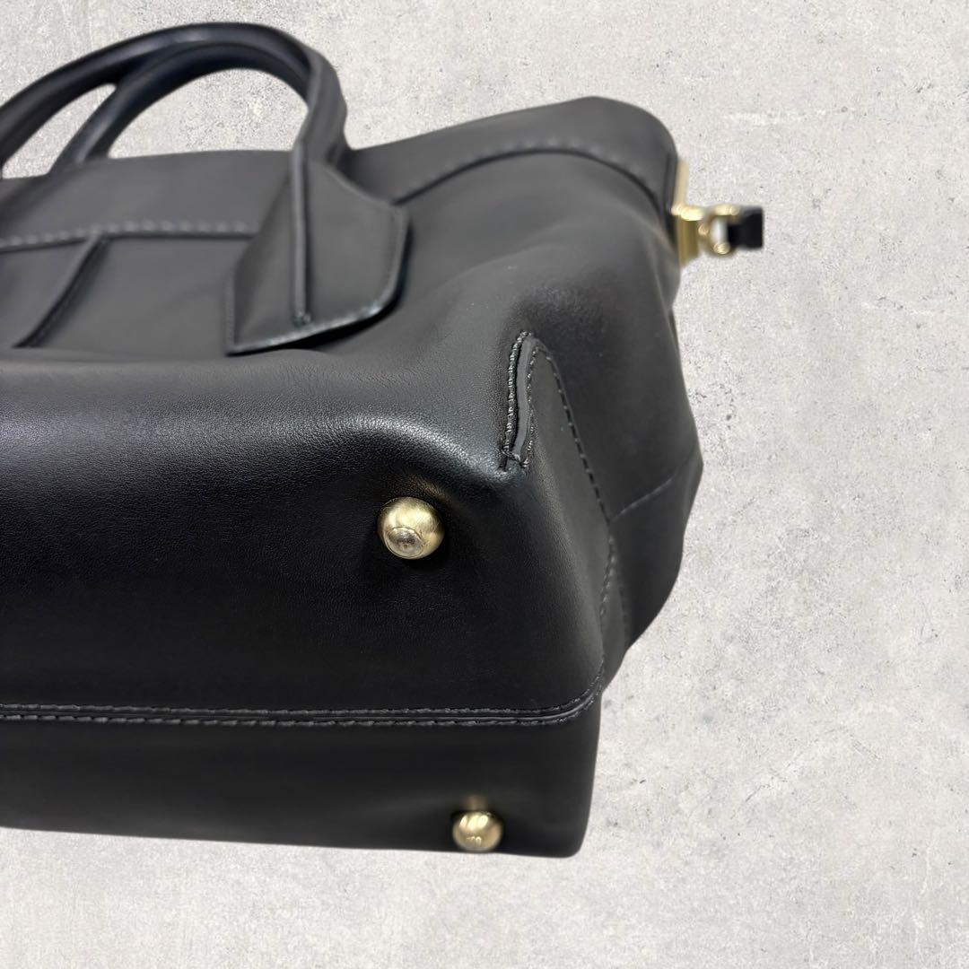 ひろちゃんTOD'S トッズ Dバッグ ハンドバッグ レザー 黒 ゴール