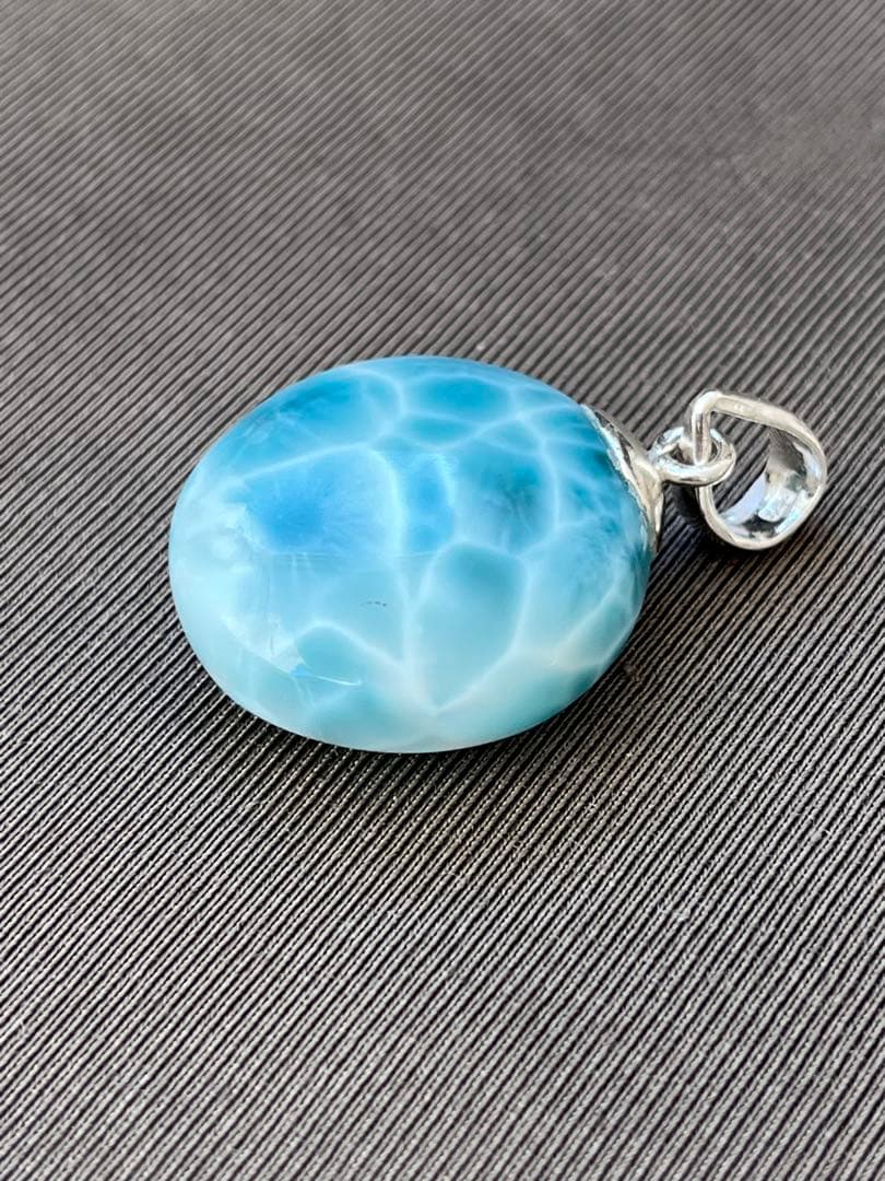 天然石☆高品質！ラリマーまる型ペンダントップ☆両面違って両面美しい！