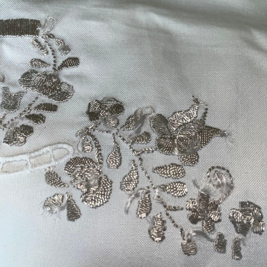 フランスアンティーク　花籠の刺繍　カットワーク　生地