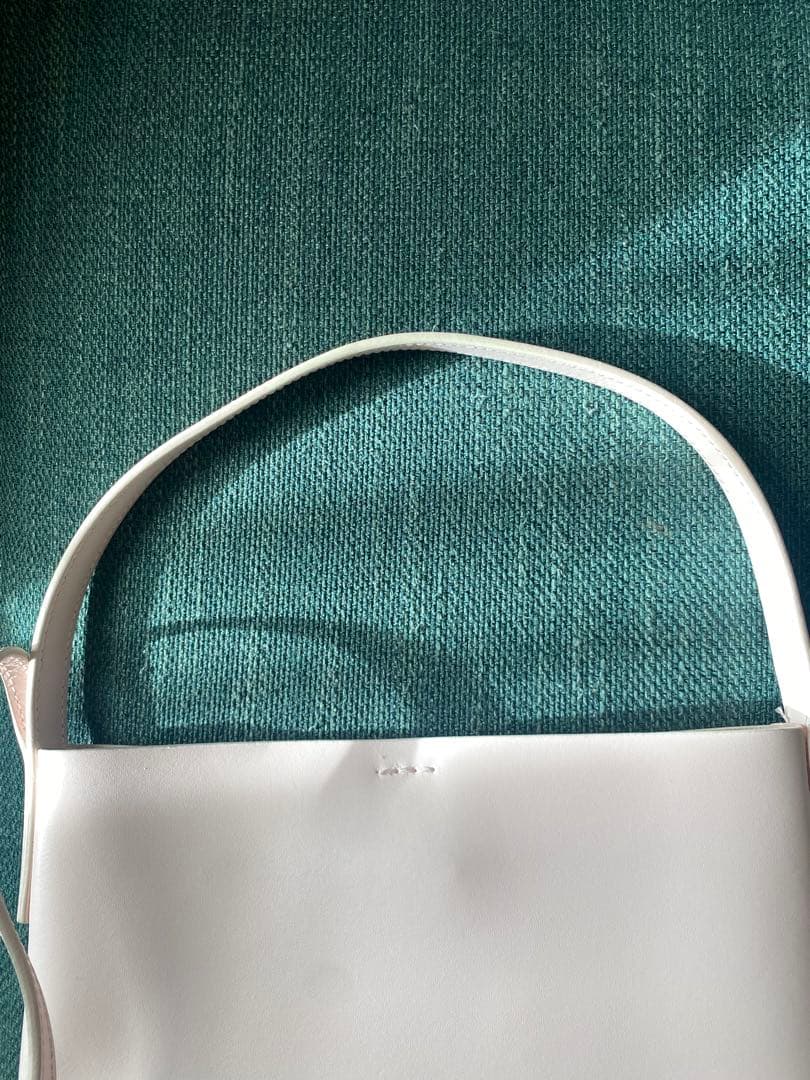 【me】YAHKIショルダーバック