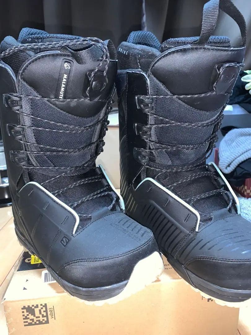 SALOMON MALAMUTE マラミュート　スノーボードブーツ