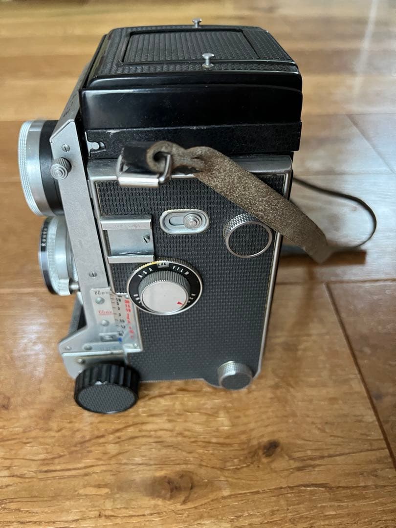 MAMIYA C3 二眼レフカメラ オマケ65ミリ付き　レンズキャップ　動作品