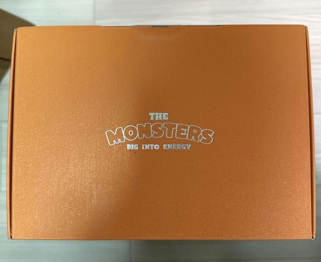 【新品未開封】正規品!! ラブブ Rock The Universe