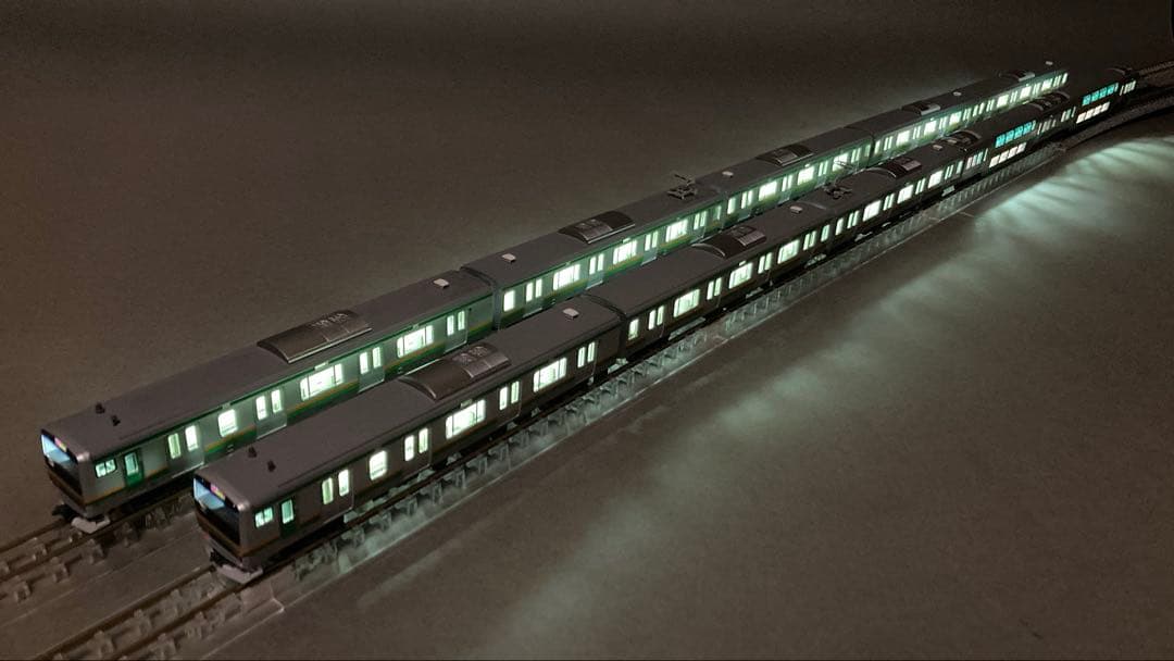 室内灯付 E231系 1000番台 湘南色 10両 KATO