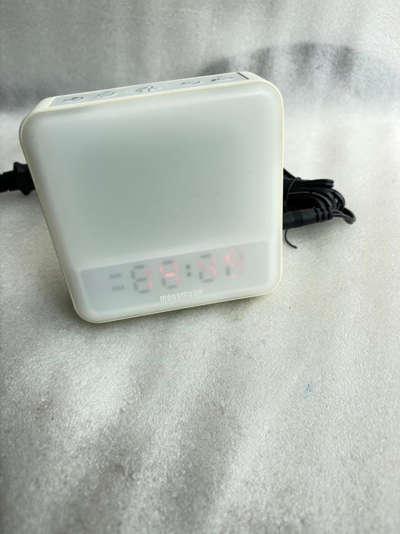 TOTONOE LIGHT トトノエライト　moonmoon　睡眠リズム照明