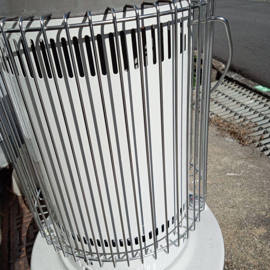 トヨトミ KS-67H石油ストーブ ホワイト 動作未確未清掃