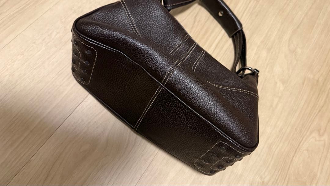 TOD'S ブラウン レザー ショルダーバッグ