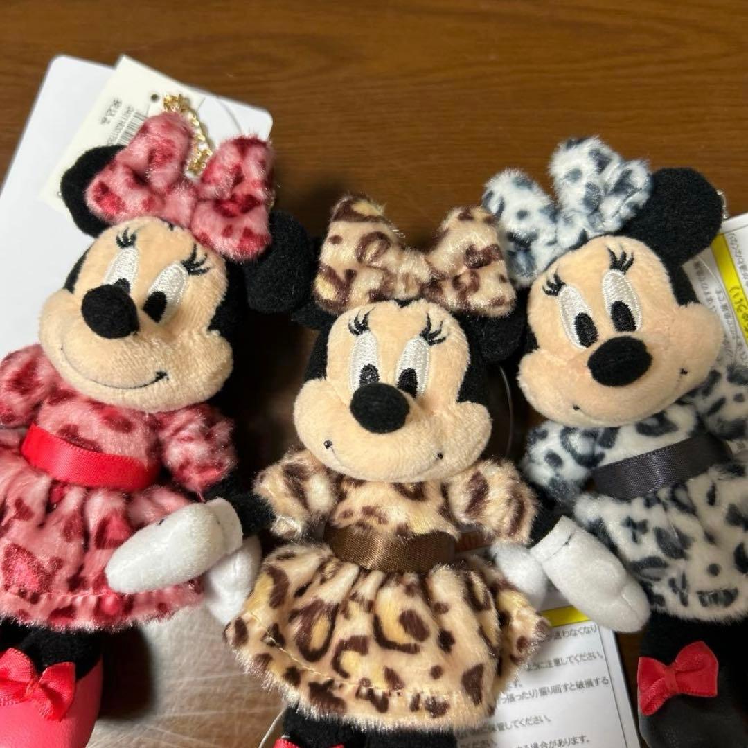 【新品未使用】ディズニー　ミニーちゃん　ぬいぐるみチャーム　3つセット