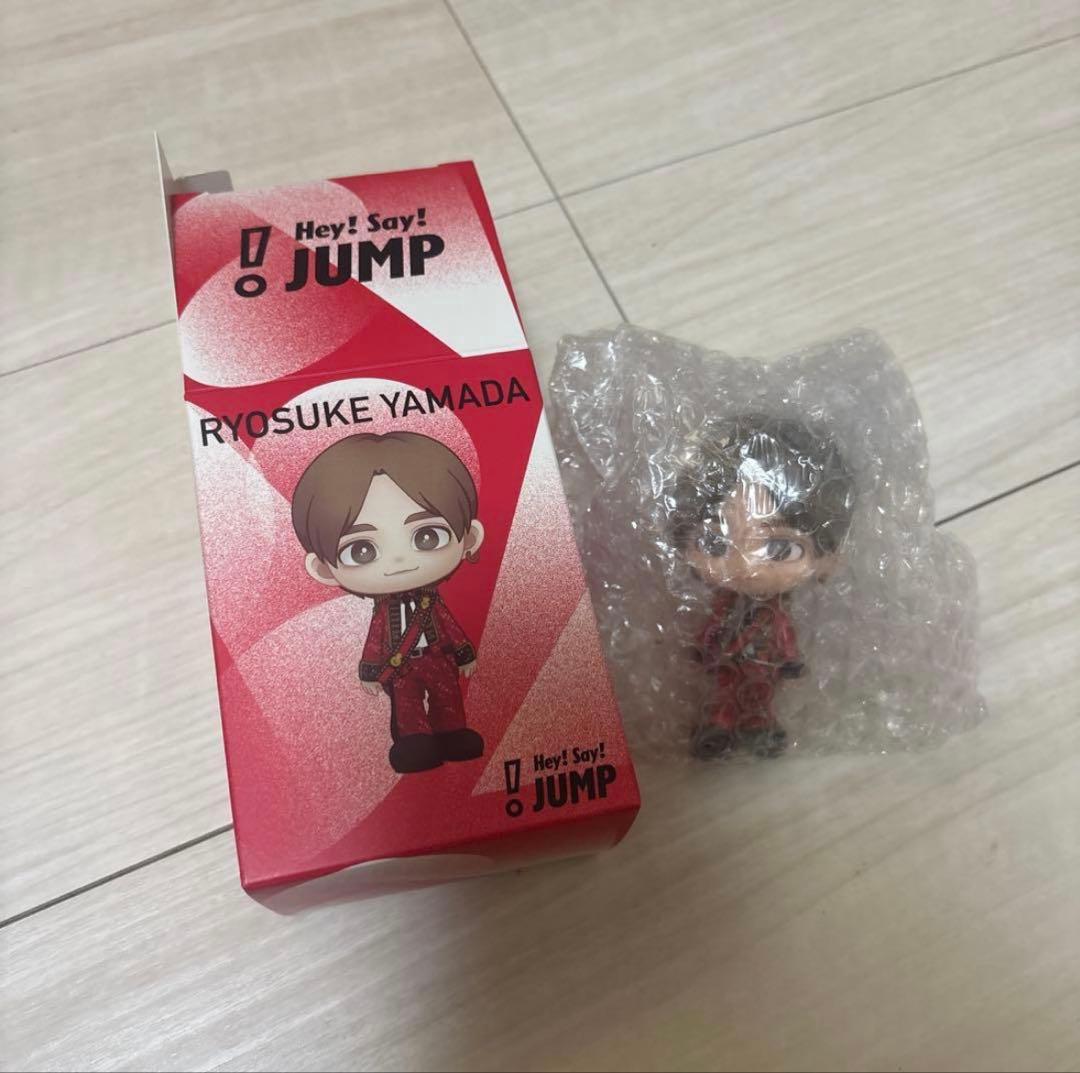 【新品未使用】Hey!Say!JUMP 山田涼介 フィギュア ノーマル 赤衣装