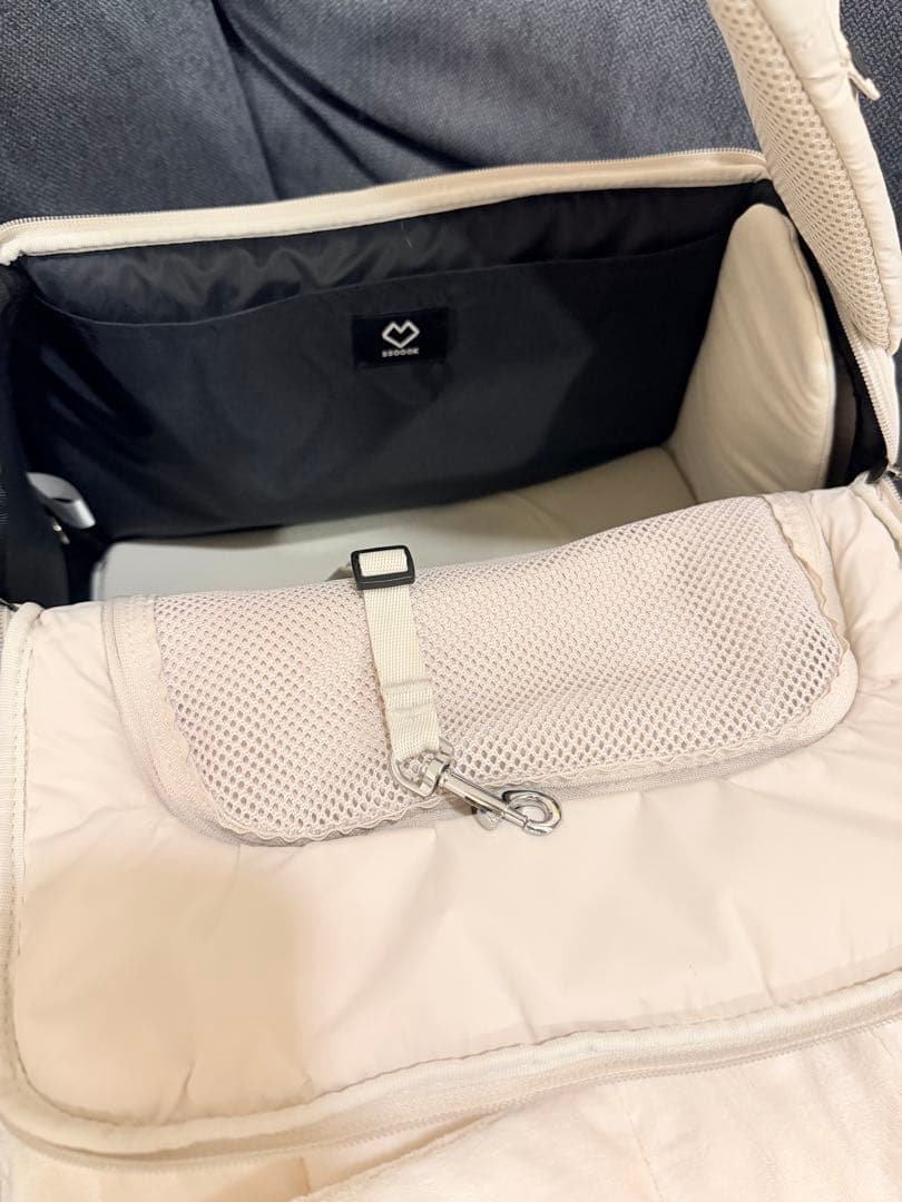 ssook ソオオク スリングバッグ S バックが右側 ベージュ