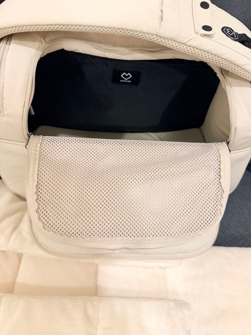 ssook ソオオク スリングバッグ S バックが右側 ベージュ