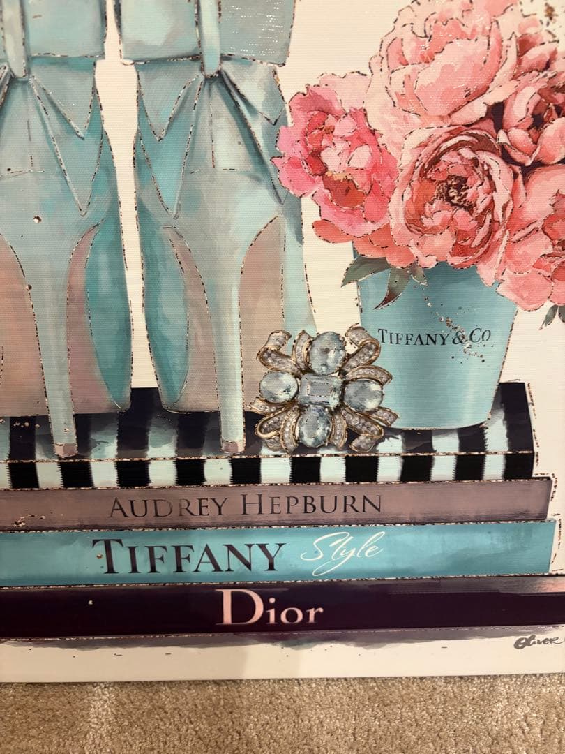 オリバーガルポップアート　MODESTLY AQUAMARINE DISPLAY