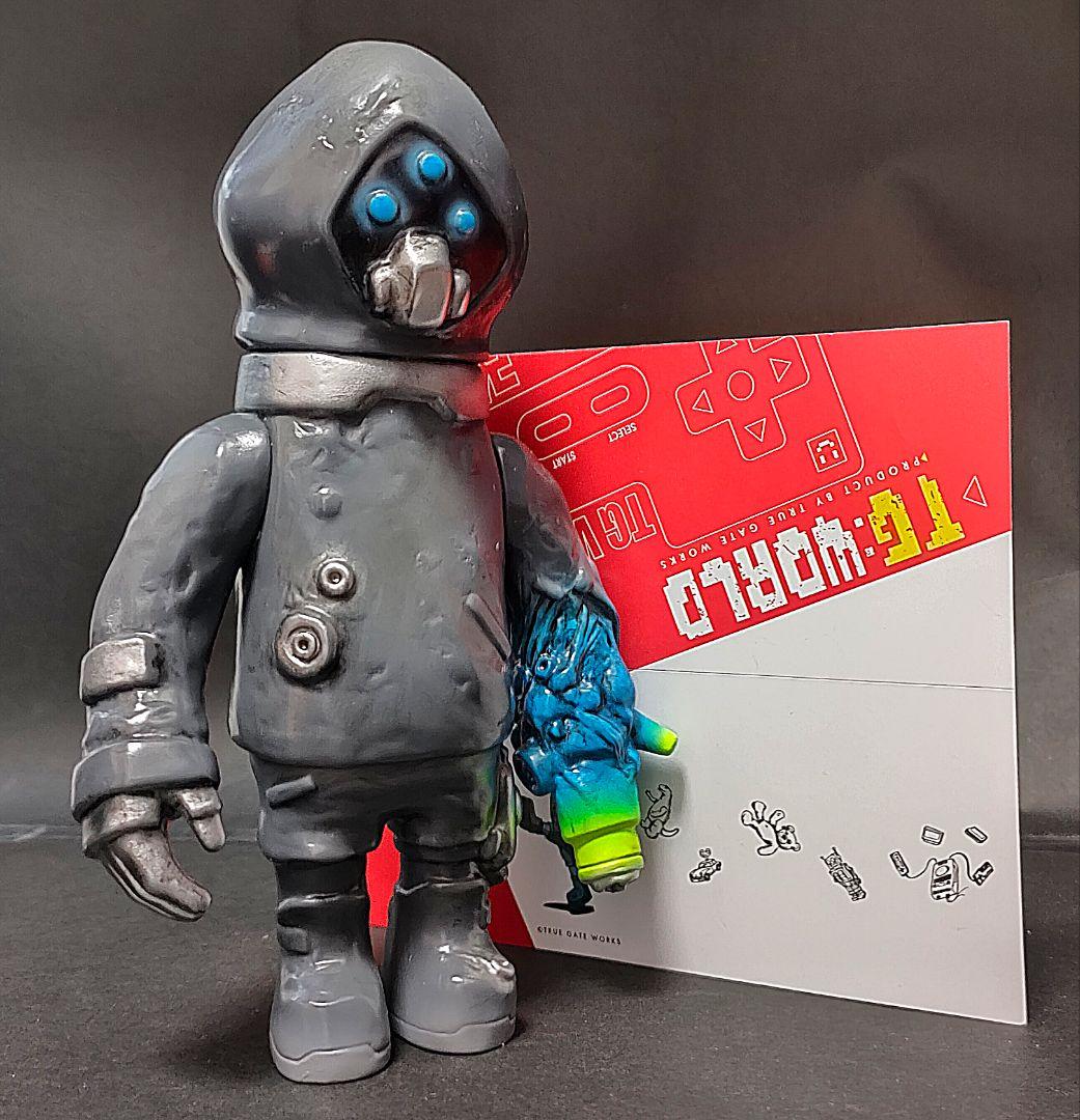 インディーズソフビ TG WORLD 改造童子 灰色成形 蛍光緑/青/銀塗装