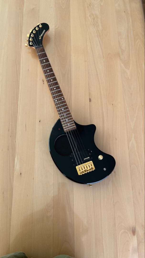 フェルナンデス　ZO-3 エレキギター