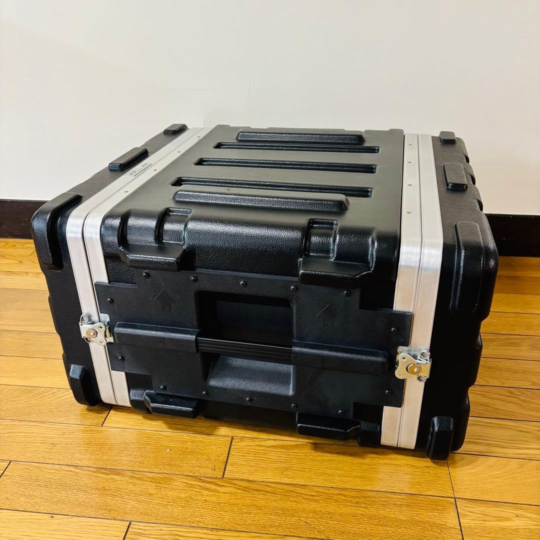 SKB エスケービー ラックケース 大型ハンドル付き 樹脂製ラック 6U ラック