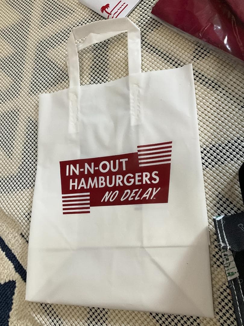 ハロウィンコスチューム　イン・アンド・アウト バーガー グッズ６点セット