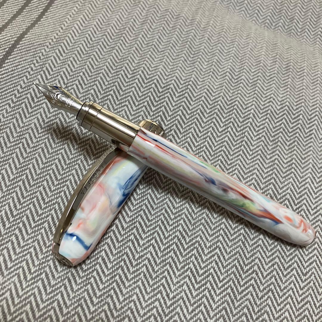 万年筆　visconti ビスコンティ　メリーゴーランド