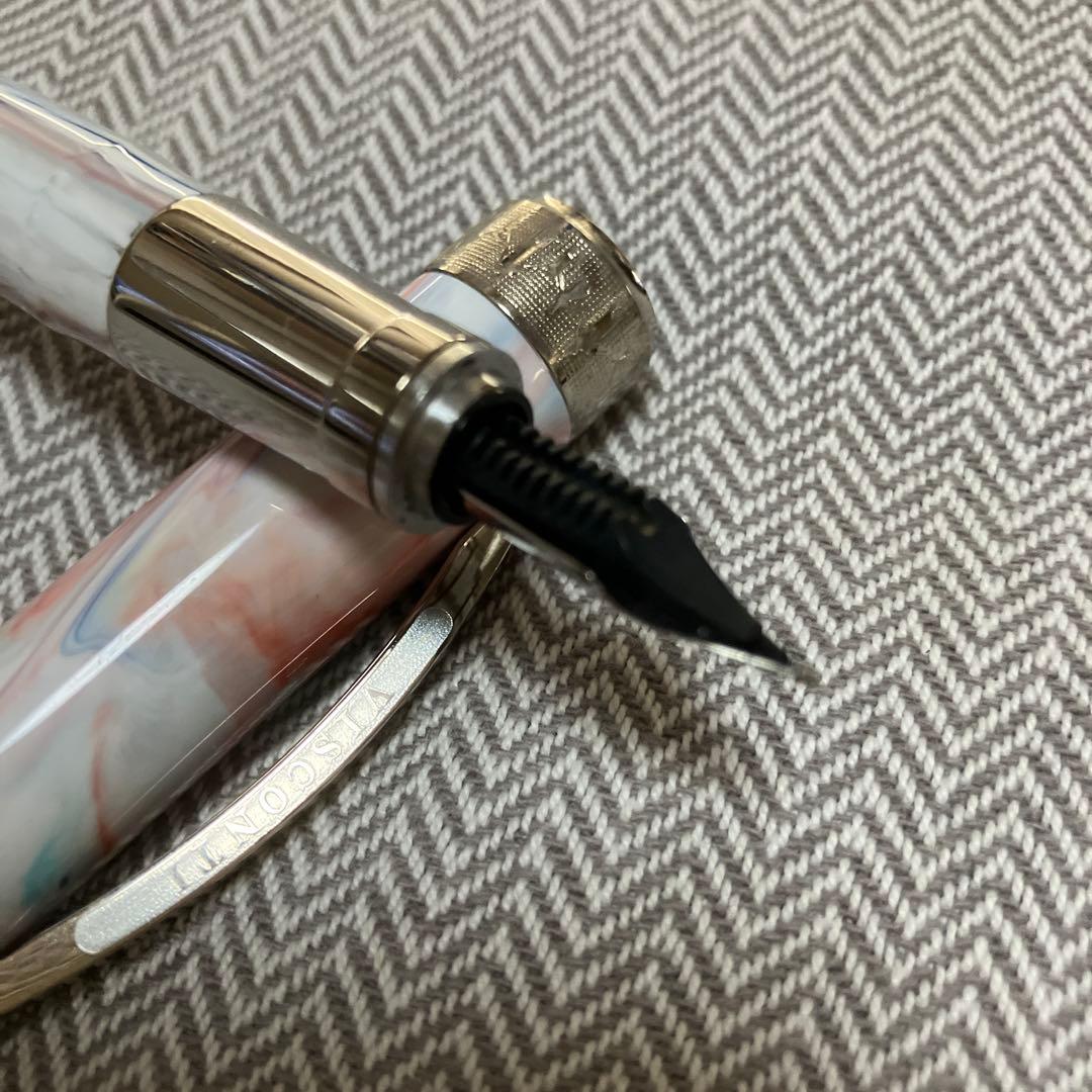 万年筆　visconti ビスコンティ　メリーゴーランド