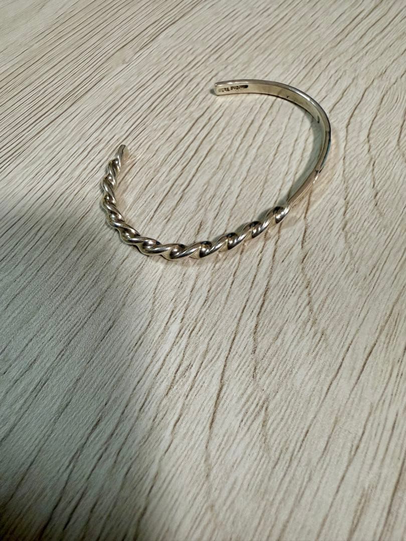期間限定ナバホ　シルバー　バングル　Elaine Taheインディアンジュエリー