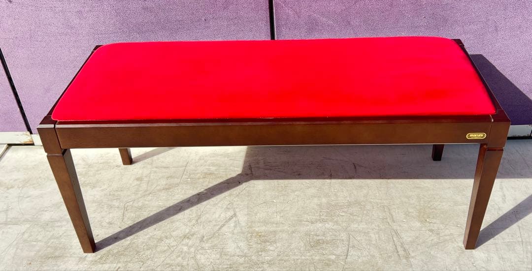 Maruni赤いクッション付き木製ベンチ