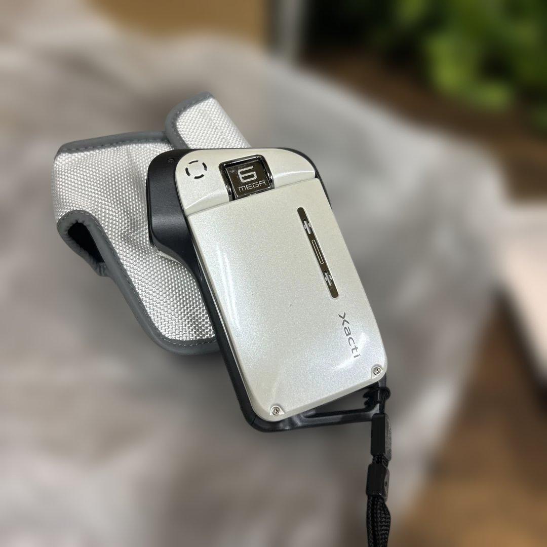 美品　SANYO Xacti DMX-CA65 デジタルムービーカメラ