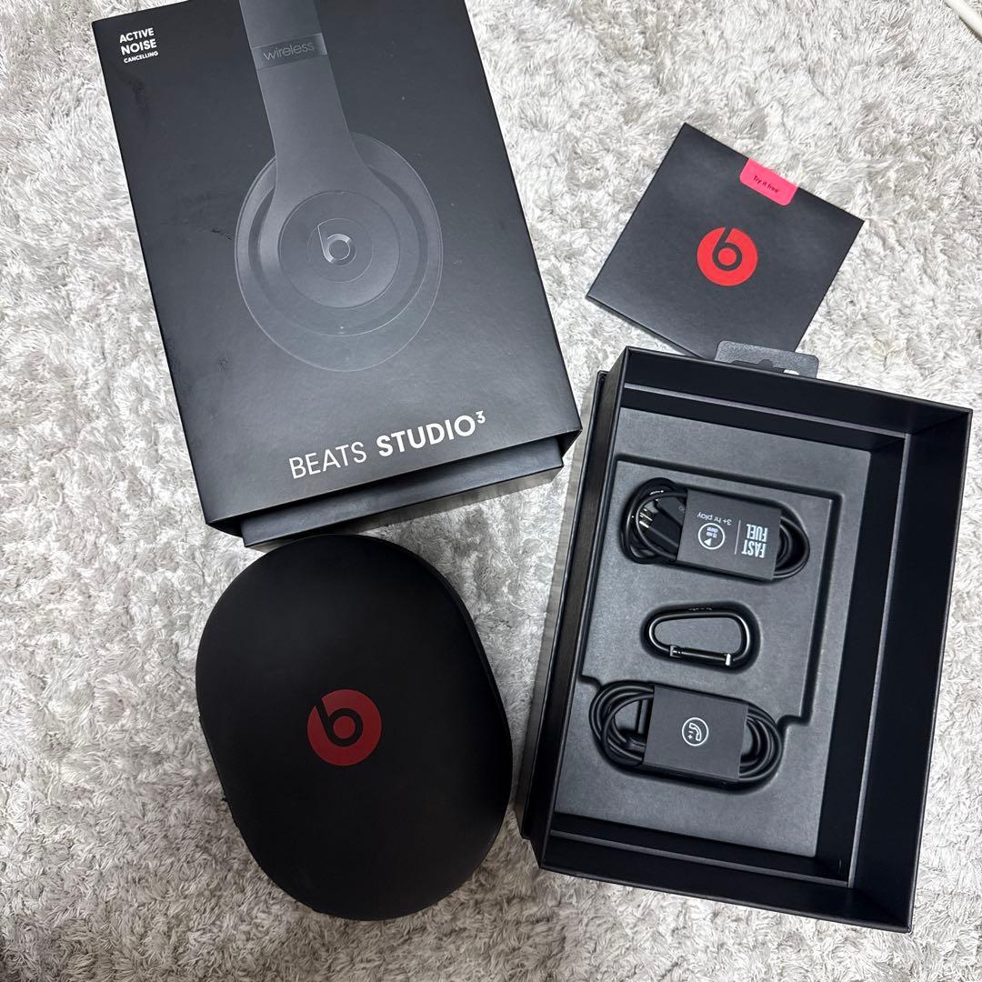 Beats Studio3 ワイヤレスヘッドホン　黒