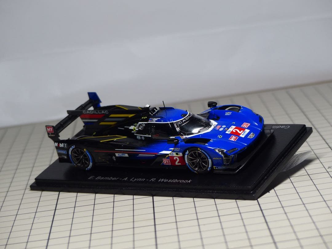 スパークモデル spark 1/43 キャデラック v-series.r