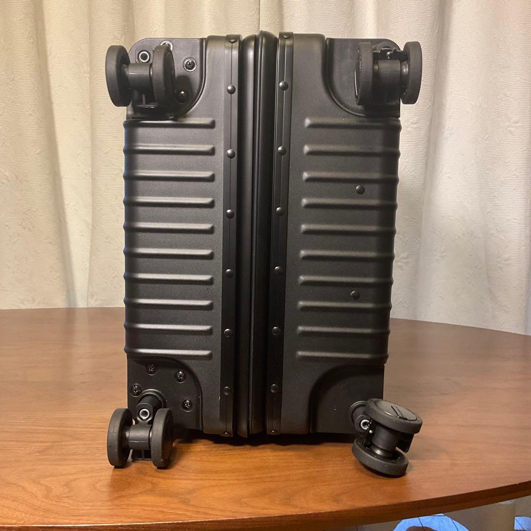 リベティ多機能キャリーケース マットブラックSサイズ