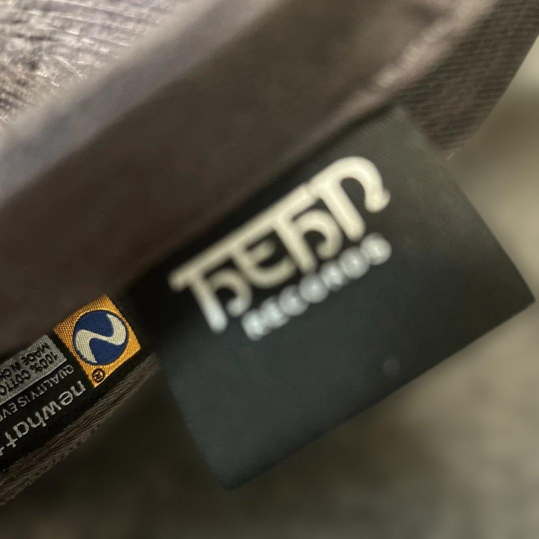 藤井風　助常傷無グレー コーデュロイキャップ