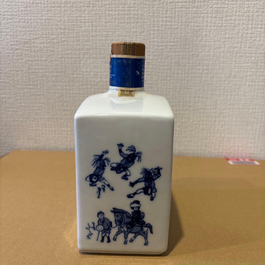 サントリーウイスキーローヤル　福岡‘82博記念ボトル　未開封　古酒　有田焼　陶器