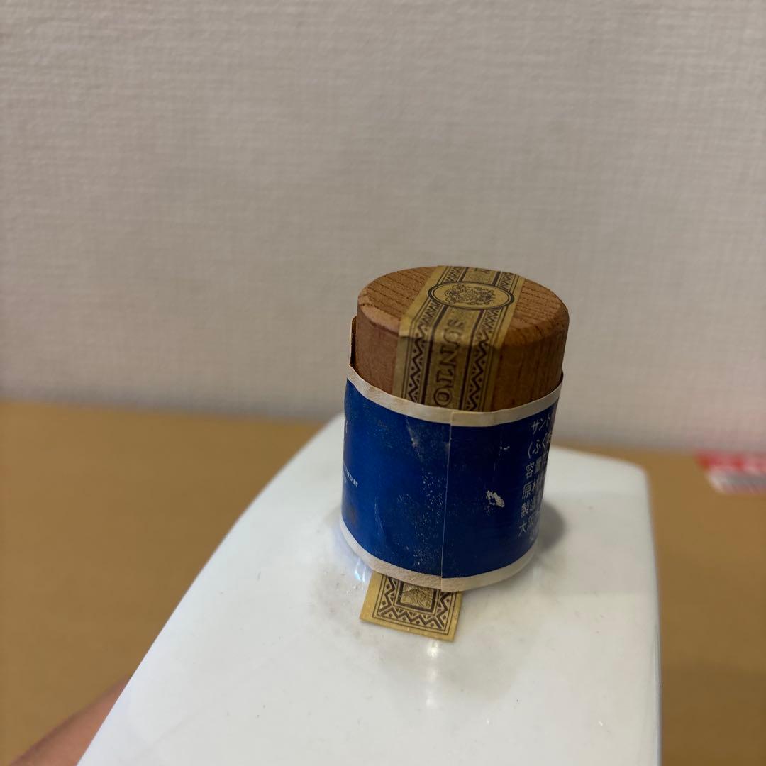 サントリーウイスキーローヤル　福岡‘82博記念ボトル　未開封　古酒　有田焼　陶器