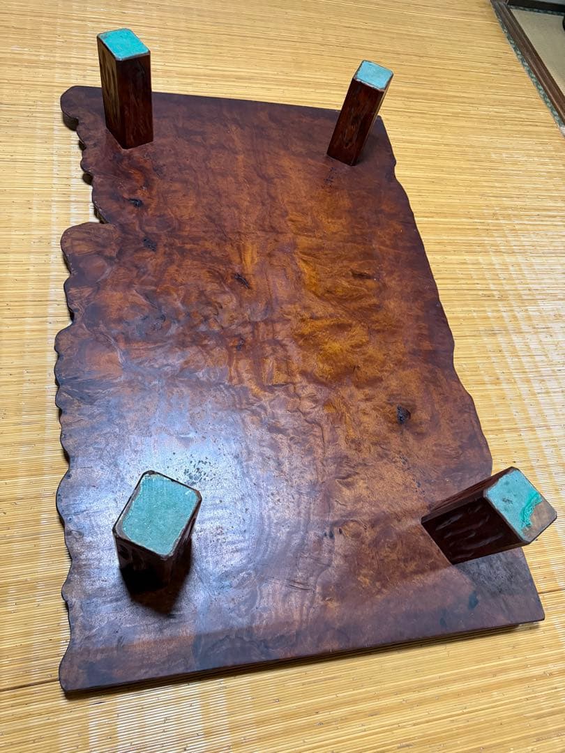 天然木（屋久杉かも）一枚板のテーブル　約165cm x 100cm 厚み6cm