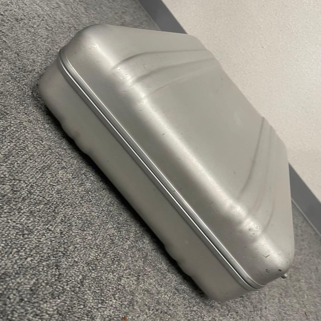 ゼロハリエバートン Elite by Zero アタッシュケース シルバー