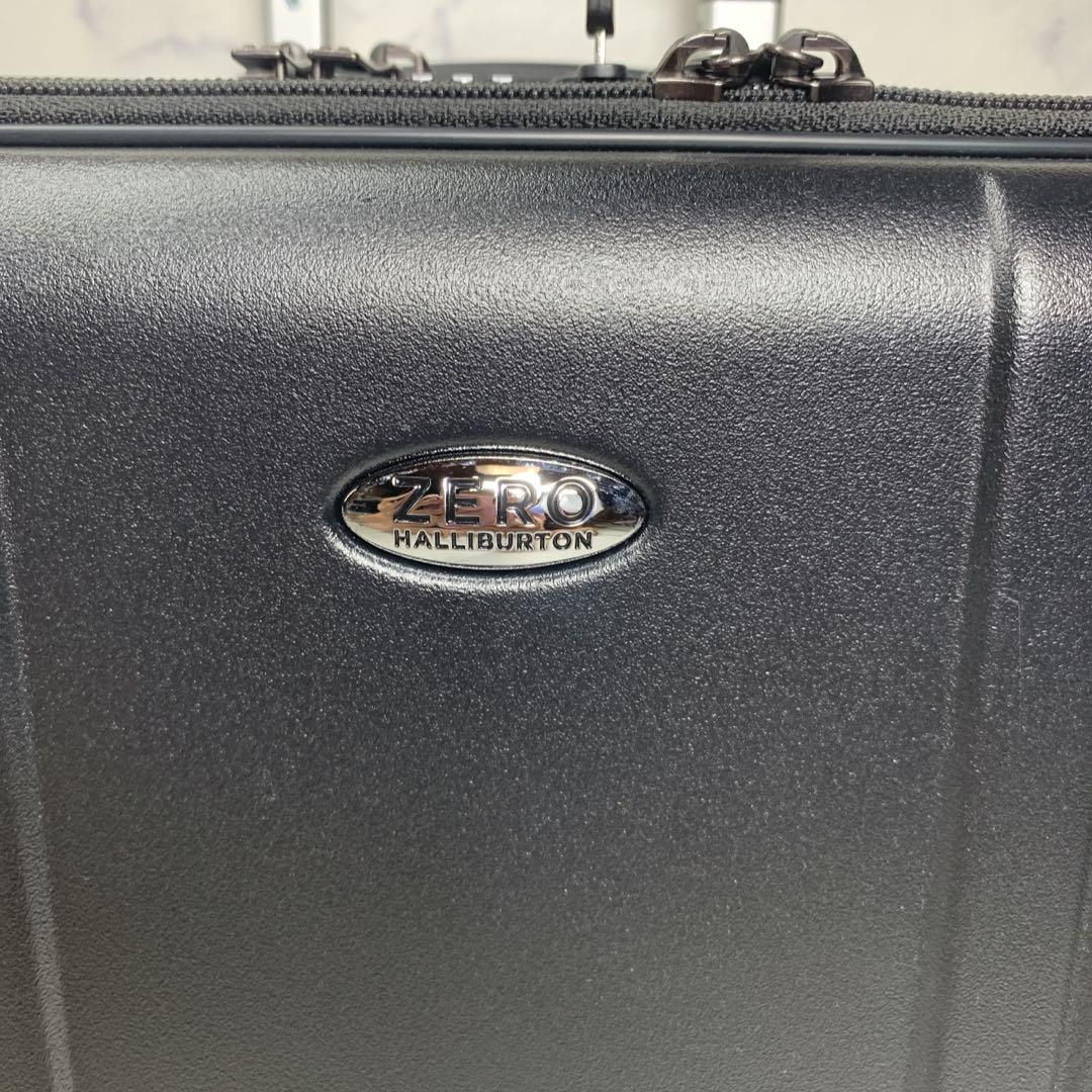 【新品近】ZERO HALLIBURTON キャリーケース　機内持ち込み可