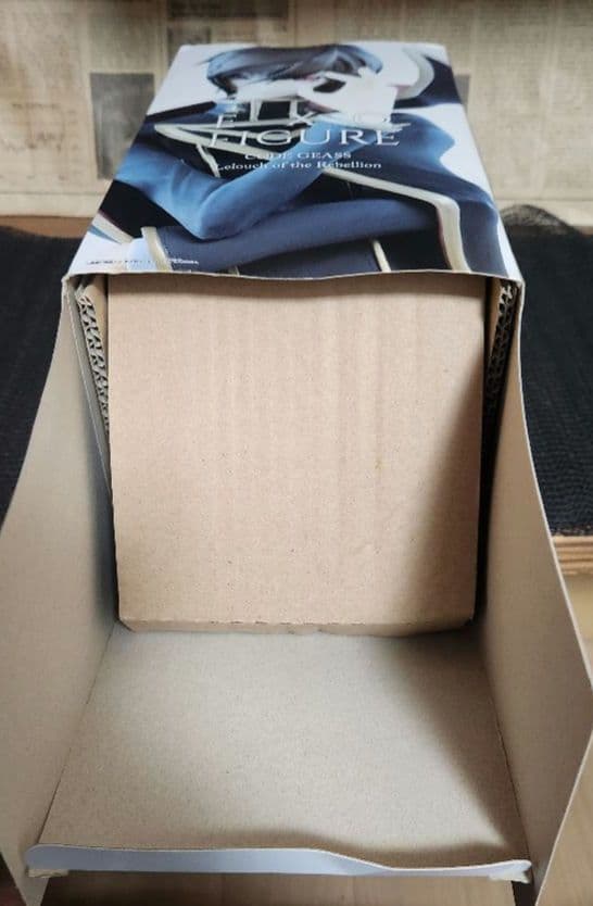 ✨内装未開封✨コードギアス ルルーシュ EXO フィギュア