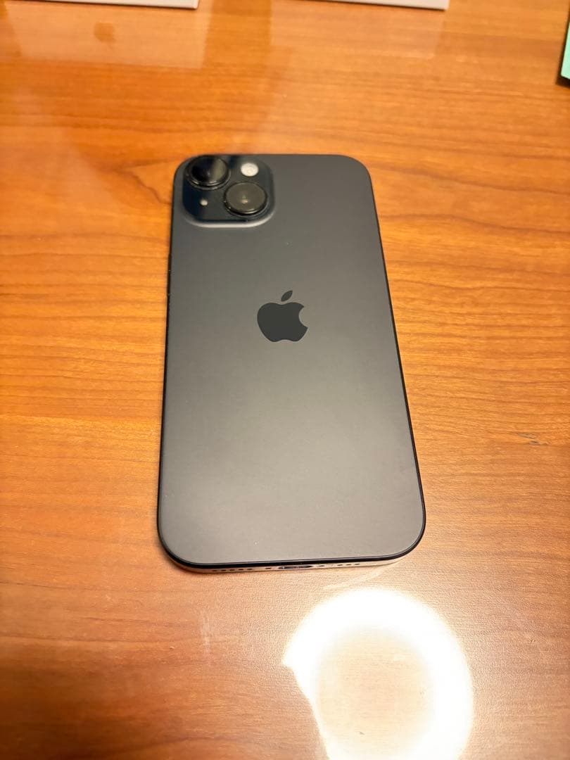 【美品】iPhone15 ブラック SIMフリー