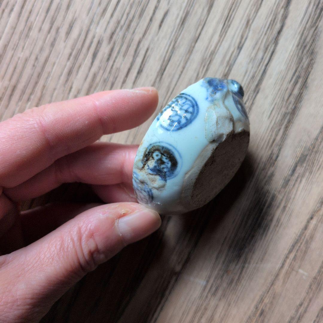 古伊万里　丸紋染付　桃形　 蓋付き香合 木箱付き